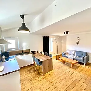 Appartement La Renaissance - Atypiques Avec Parking, Savignac-les-Ormeaux