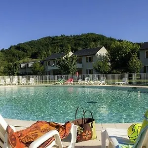 Hébergement de vacances T3 Duplex Village Geolia Geniez D'olt Avec 2 Piscines Chauffée, Saint-Geniez-dʼOlt